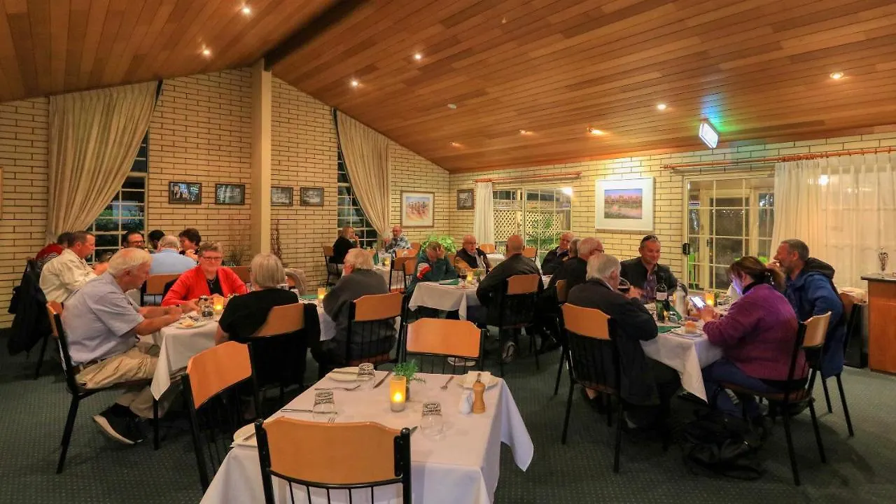 Riverland Motor Inn Saint George 4*,